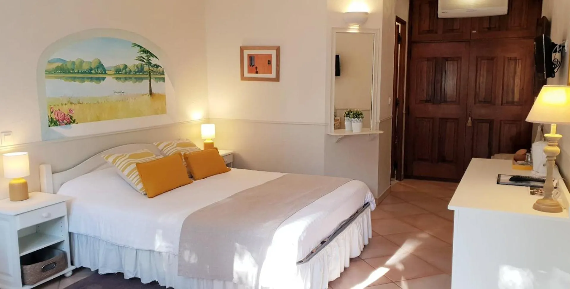 Bed & Breakfast Le Mas Des Cigales Tourrettes-sur-Loup