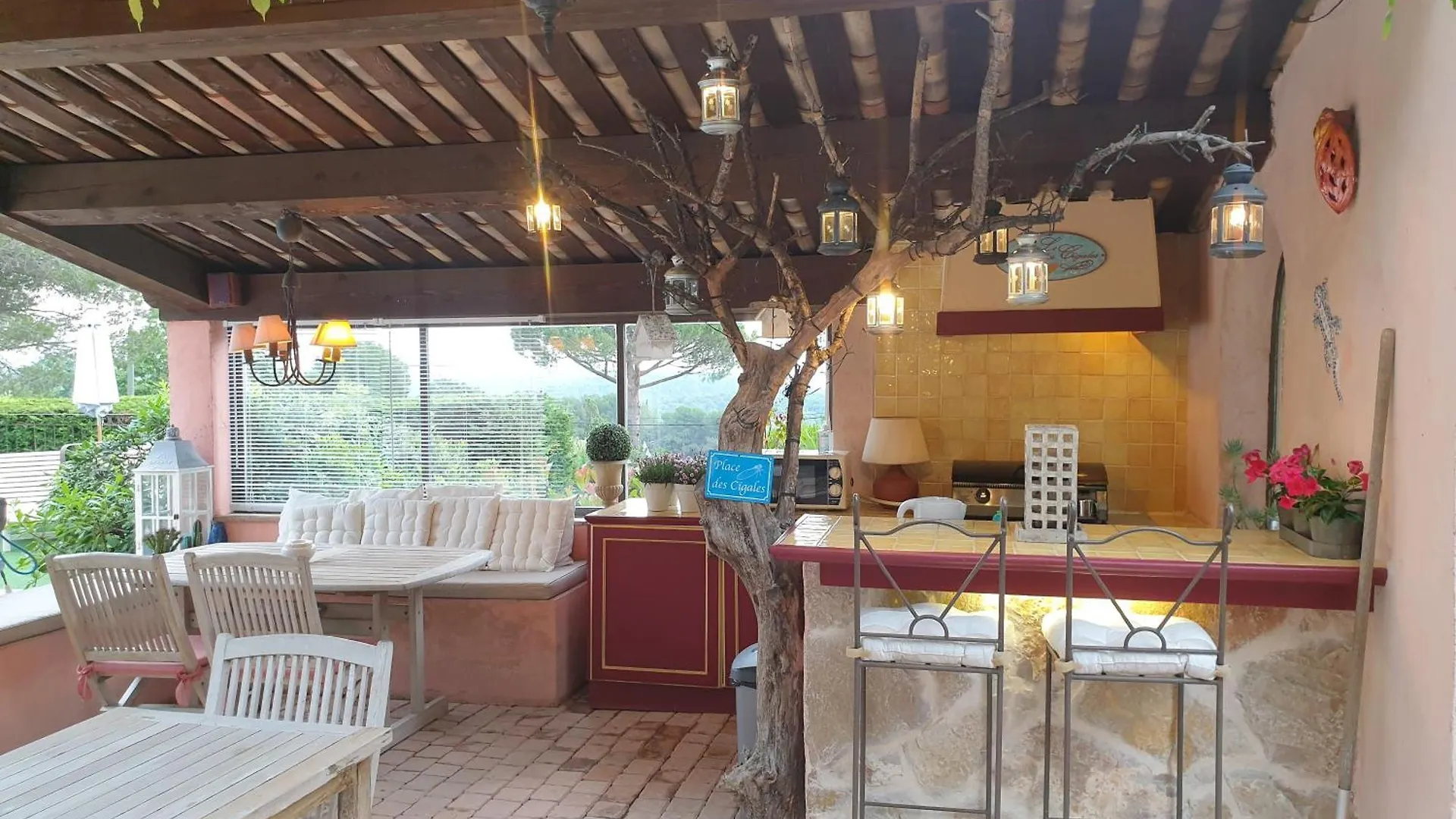 Le Mas Des Cigales Tourrettes-sur-Loup 2*,