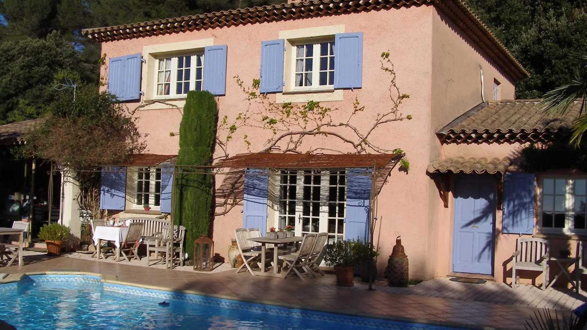 Le Mas Des Cigales Tourrettes-sur-Loup Bed & Breakfast