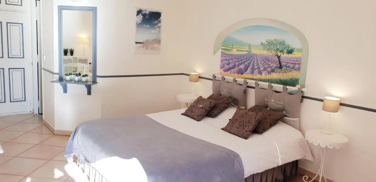 Le Mas Des Cigales Tourrettes-sur-Loup Bed & Breakfast